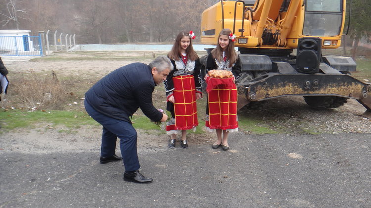 Бахри Юмер:По вода да й върви на минералната вода на Джебел!