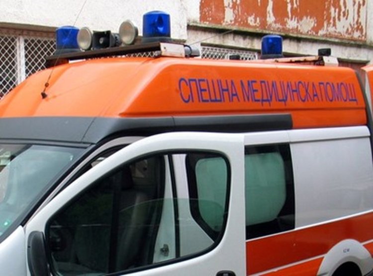 Четирима в болница при челен удар край Въгларово