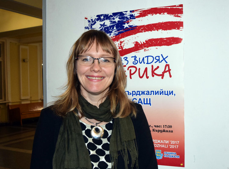 Американка снима филм в Кърджалийско,влюбва се в Източните Родопи
