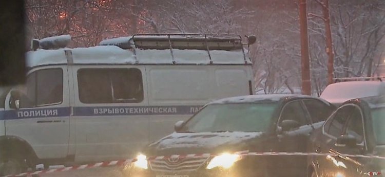 Взрив пред библиотека в Санкт Петербург откъсна ръцете на младеж