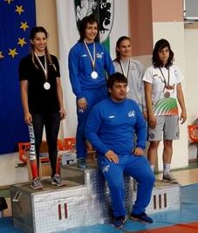 Бронз за Весела Бръмчева от Държавното по борба в Сливен