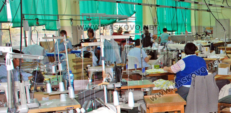 160 000 фирми с облекчение: ако са без промяна в условията на труд, няма да подават уведомление в ИТ