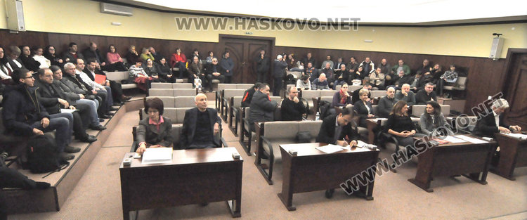 Предлагат еднократна помощ от 560 лева за всяко новородено дете в Хасково