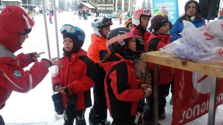 300 деца ще се учат да карат ски в безплатна програма