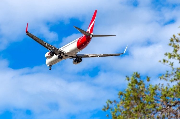Мобилните телефони остават риск за някои самолети Boeing