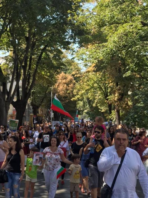 Масови протести в страната срещу Стратегията за детето 