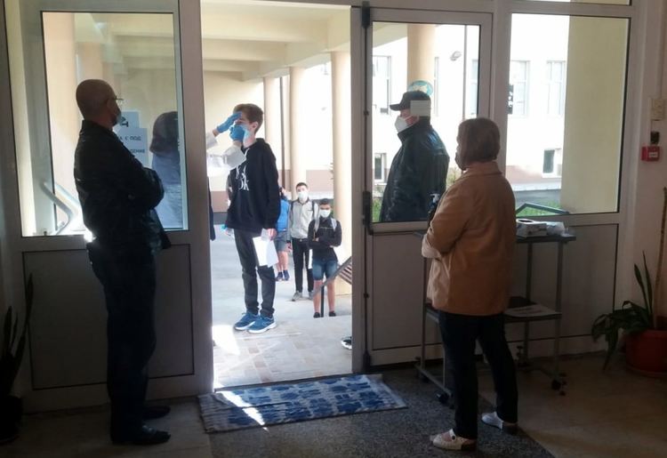 Само 16 седмокласници не отидоха на изпит по математика в Смолянска област