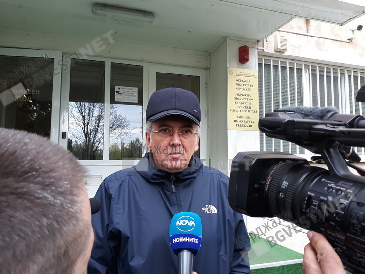 Местан иска отлагане на делото за катастрофата при която загина бебе, адвокатът му не е получил материалите за процеса