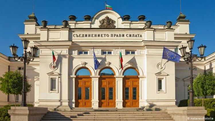 При преброени 76% от протоколите: ГЕРБ наравно с ИТН, БСП води с 1% пред ДБ