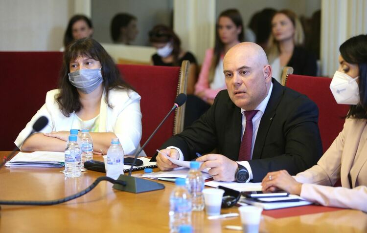 Кое е вярното: Брюксел или София искат отчетен главен прокурор, за да има пари