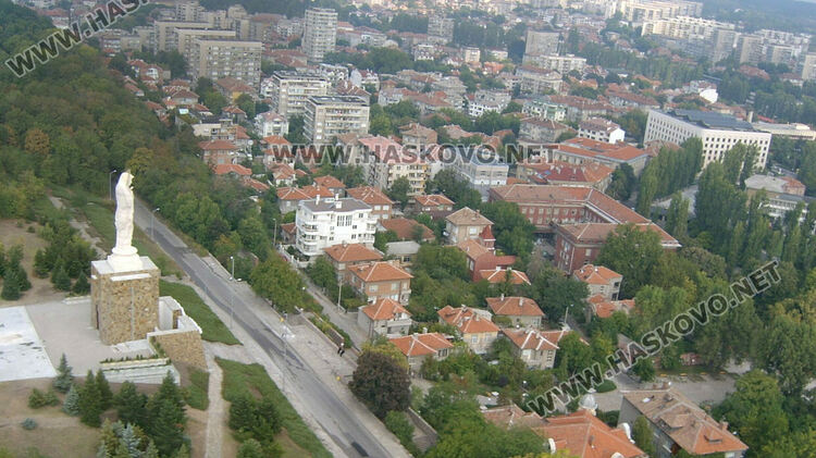 В Хасковска област живее 3,1 % от населението на станата