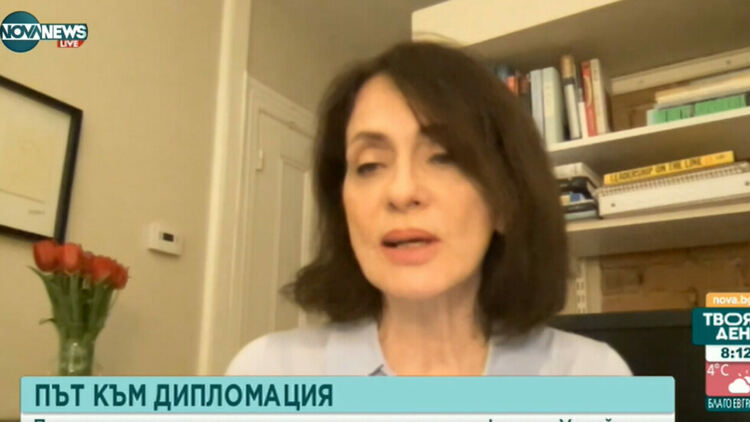 Надежда Нейнски:  България и Европа вече са във война с Русия
