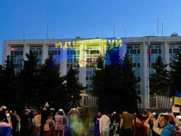  С ултиматума на Митрофанова Русия се прострелва в крака