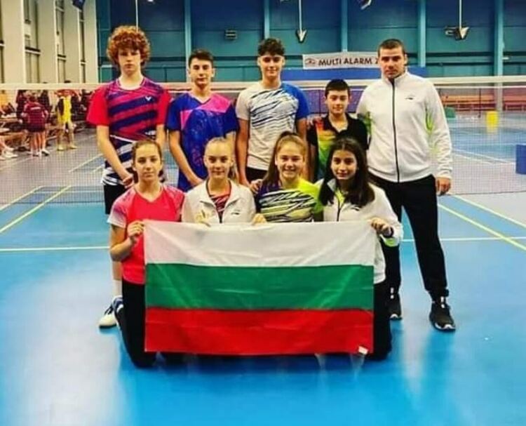 Първомайски бадминтонисти представиха България на международен турнир