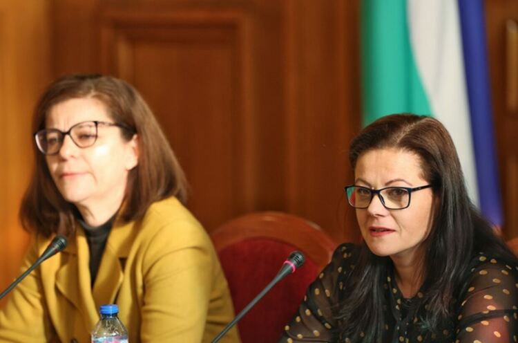 MO предлага България да предостави генератори на Украйна