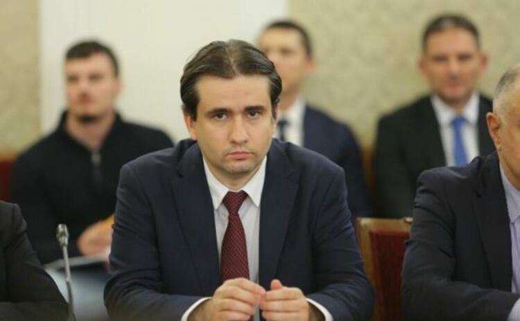 Искат изслушване на "Мета" и "Телус" в НС заради модерацията на българското съдържание във Фейсбук