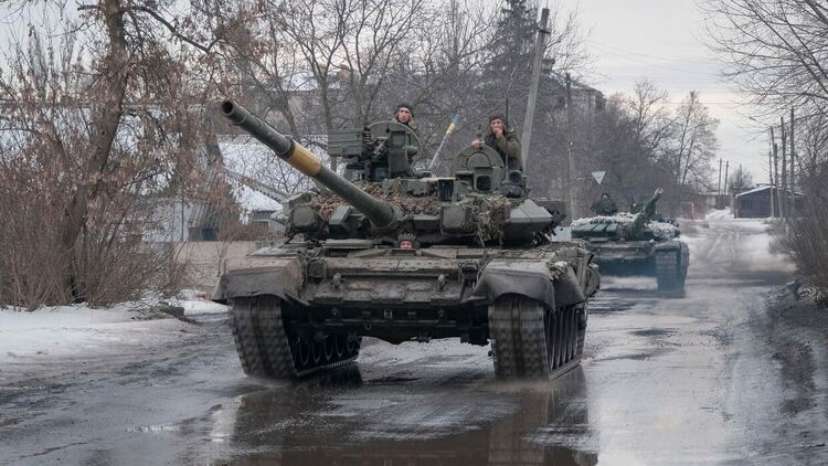 Командирът на украинските сухопътни сили посети Бахмут