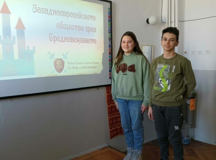 Екип от "Златаров" получи отлична оценка на олимпиадата по ИТ