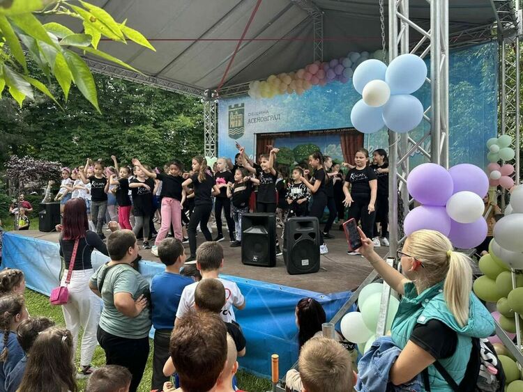 Богата програма очаква децата на Асеновград на 1-ви юни 