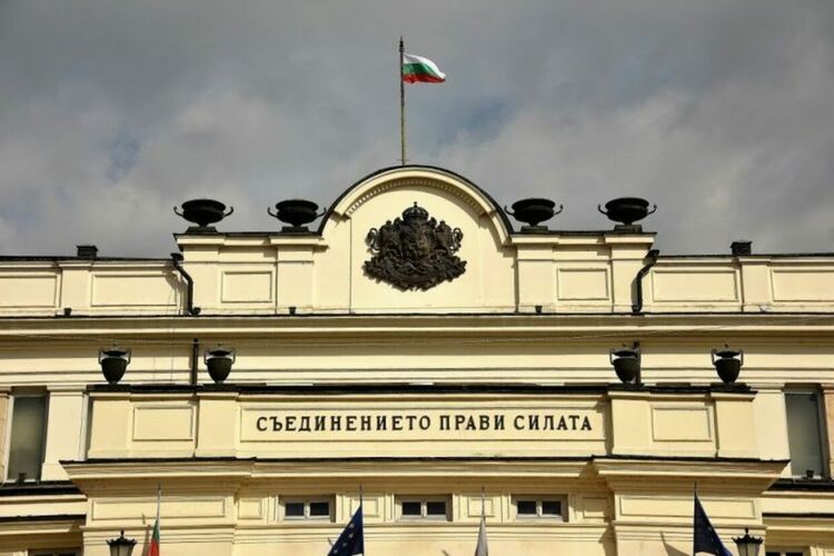Депутатите ще заседават извънредно за промени в Наказателния кодекс и Закона за защита от домашното насилие