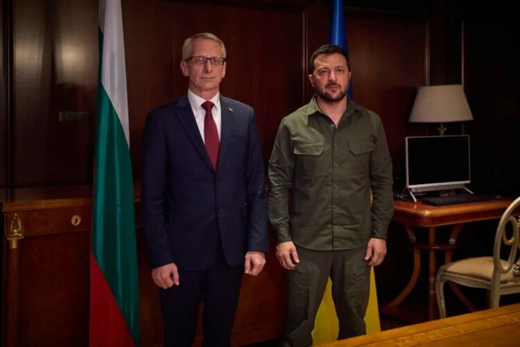 Зеленски благодари на България за подкрепата за Украйна
