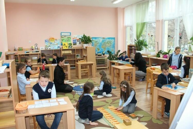 Във Враца половината училища и детски заведения имат паралелки Монтерсори