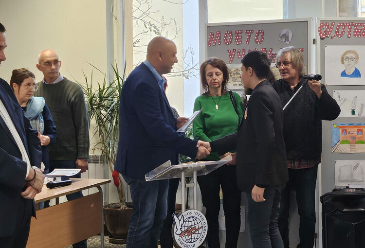 Златаровец с  призово място на областен конкурс за компютърна графика. 