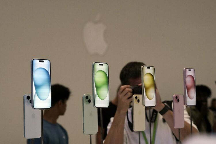  Apple стана най-продаваната марка телефони в света през 2023 г.