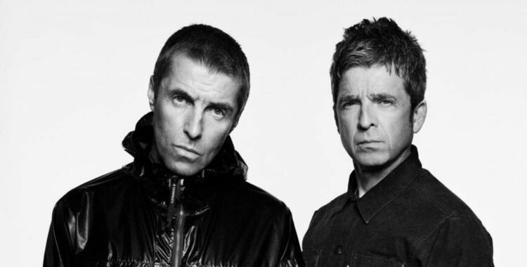 Oasis с ново официално видео към „I'm Outta Time“