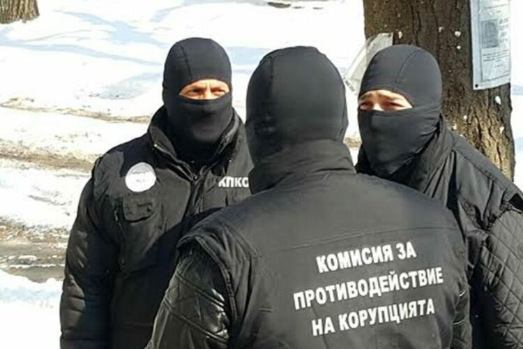 За да спасят парите по ПВУ, депутатите спешно възстановяват антикорупционната комисия