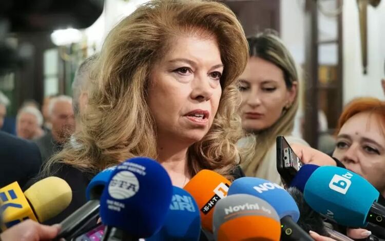 Йотова започва консултации за нов състав на ЦИК
