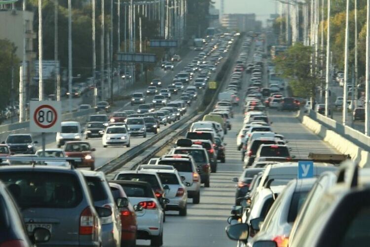 Продажбите на нови автомобили растат с над 11% у нас