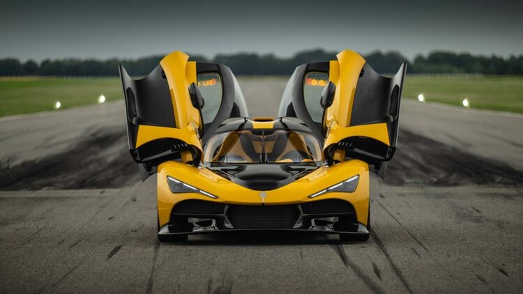 Zenvo Aurora Tur идва с най-мощния сериен V12: 1250 „коня“, 1200Nm, без да броим и трите електромотора