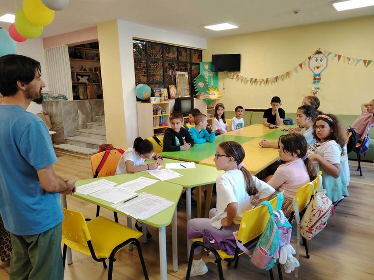 Деца учат повече за природата в ателие „Млад откривател“ в библиотеката в Смолян