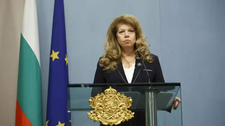 Йотова няма да наложи вето на Бюджет 2026