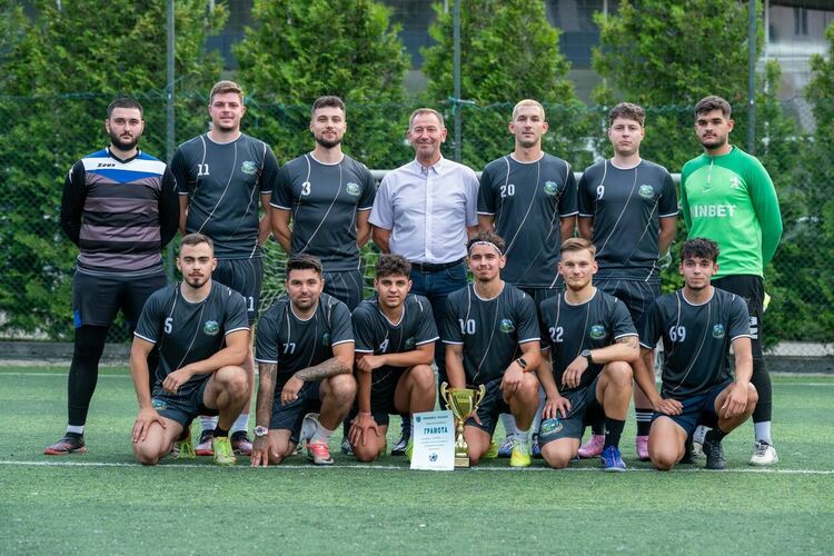 „Алфа“ спечели футболния турнир в Мадан, наградният фонд беше дарен за благотворителна кауза