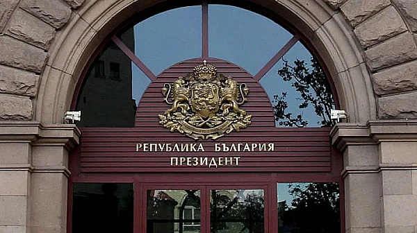Александър Томов днес, Гюров и Кандев утре – кои са известните кандидати за президент?