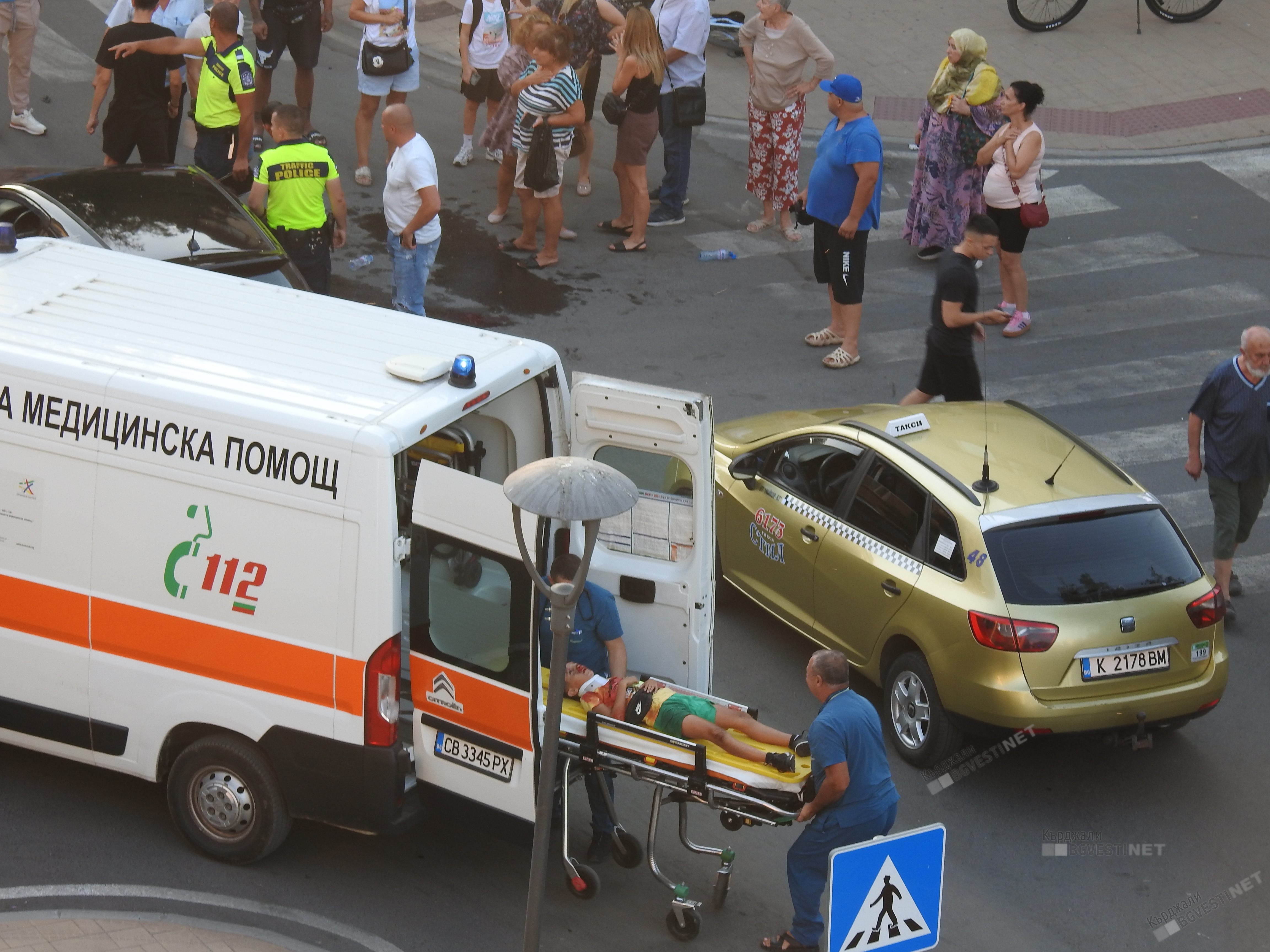 Блъснаха дете до пешеходна пътека в Кърджали в 19,00 часа, двама лекари се погрижиха за него на място