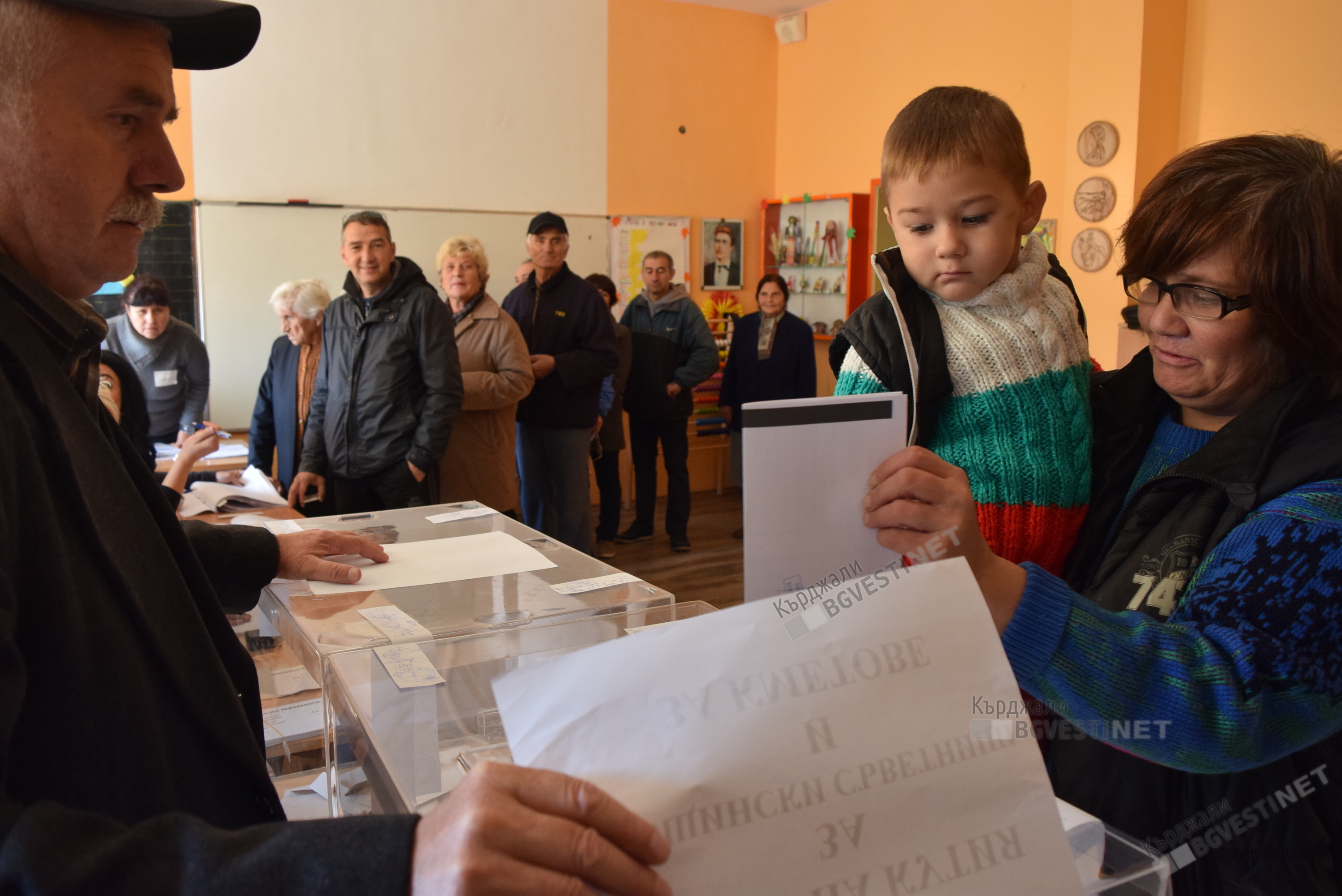 Какви суми ще получават членовете на районите и секционните избирателни комисии на изборите