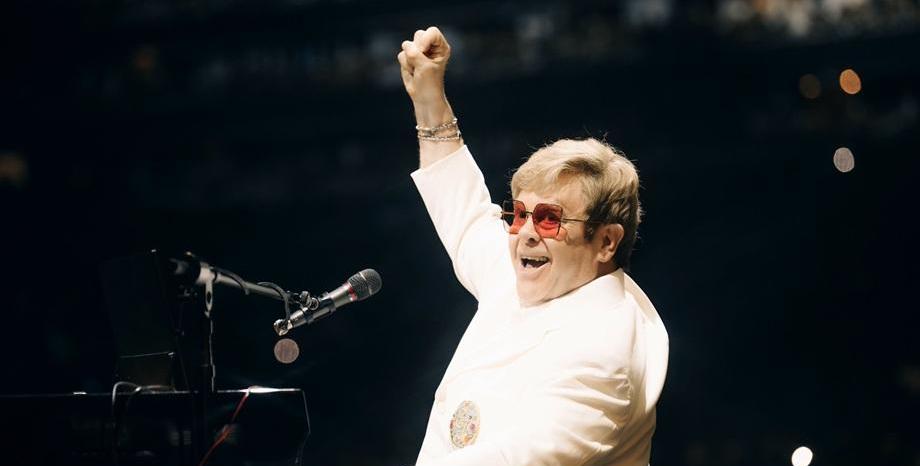 Elton John изнесе два прощални концерта в Мексико Сити
