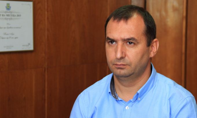 Д-р Сезгин Бекир ще бъде лектор за превенция на злоупотребата с психоактивни вещества сред подрастващите