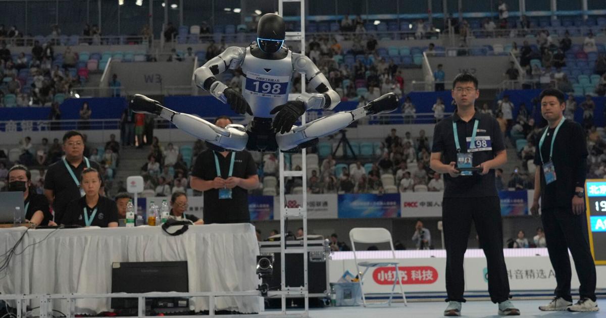 Вторите Световни игри за хуманоидни роботи в Пекин.