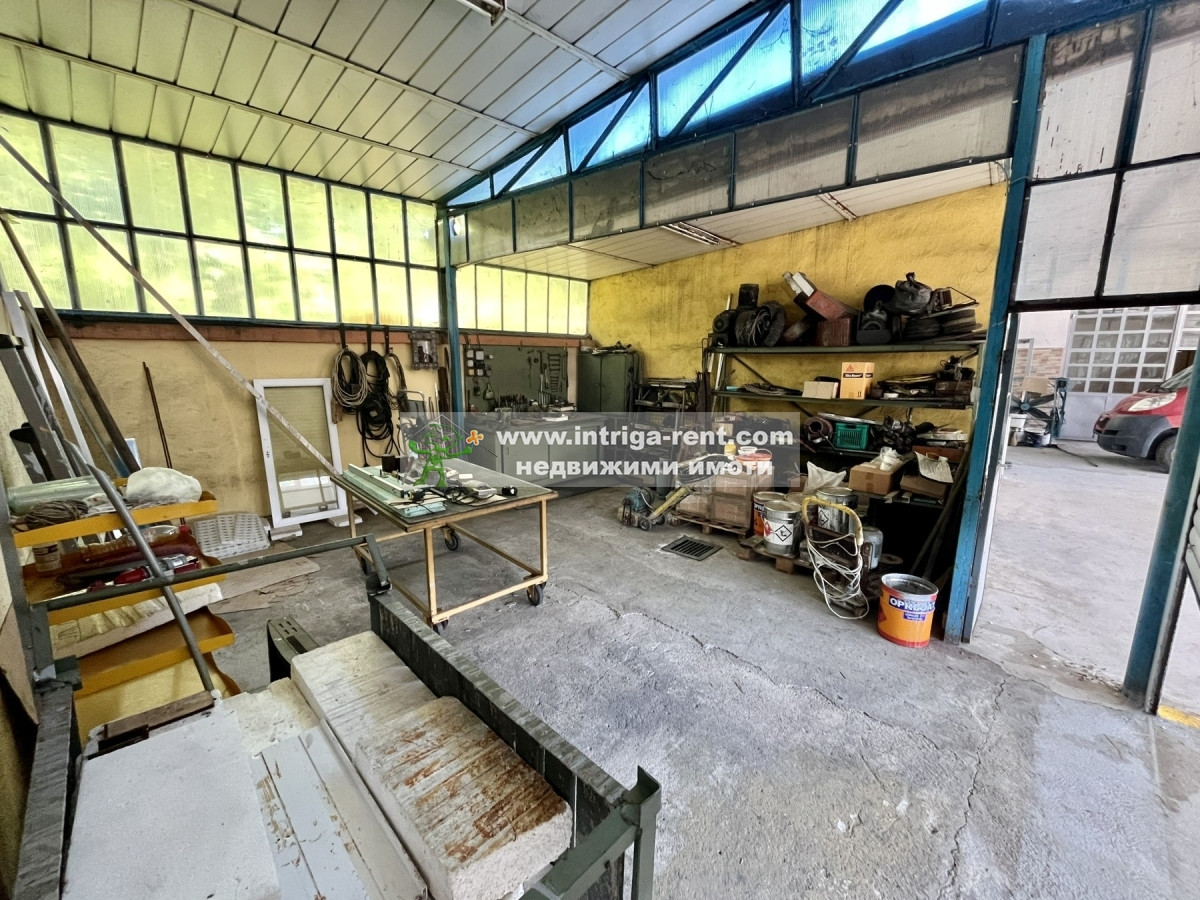 №4104 Склад с работилница под наем в село Узунджово, Хасково.