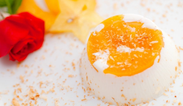 Семифредо с праскови