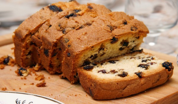 Сладък хляб с прясно мляко